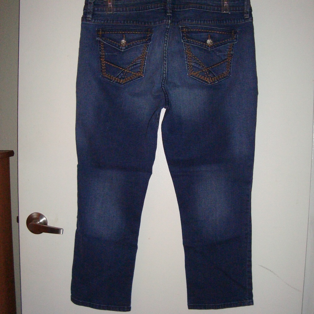 EUC capri jeans - Picture 3 of 3